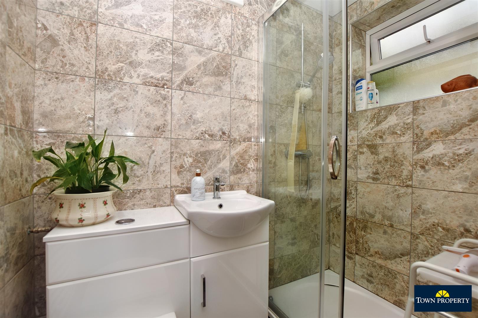 Property Details for Whitley Road Eastbourne BN22 8NH Town Property Estate Agents. Eastbourne